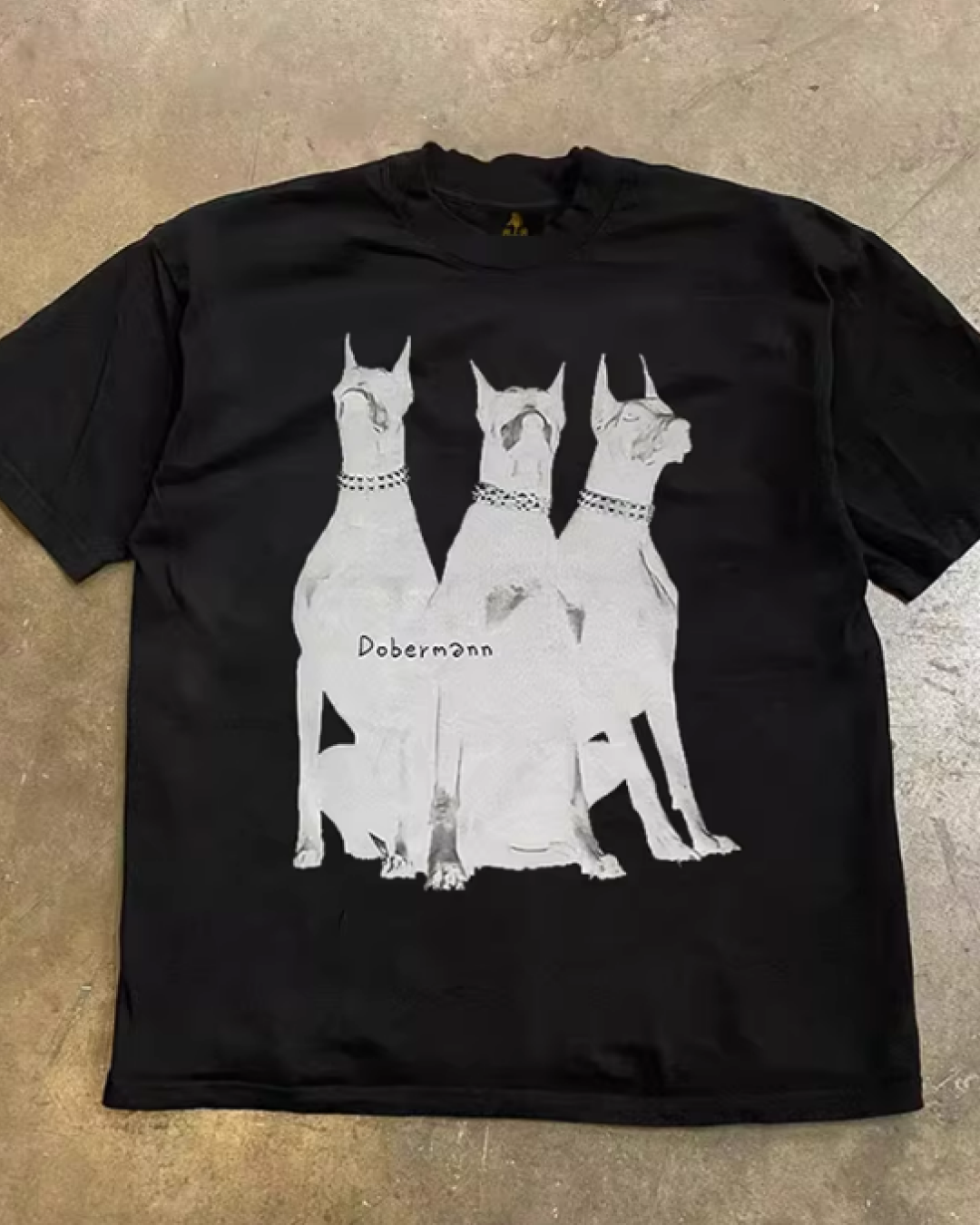 半袖デザインTシャツ(トリプル・ドーベルマン)E01106