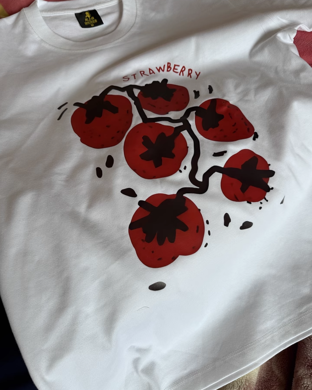トマトプリントTシャツ E0012