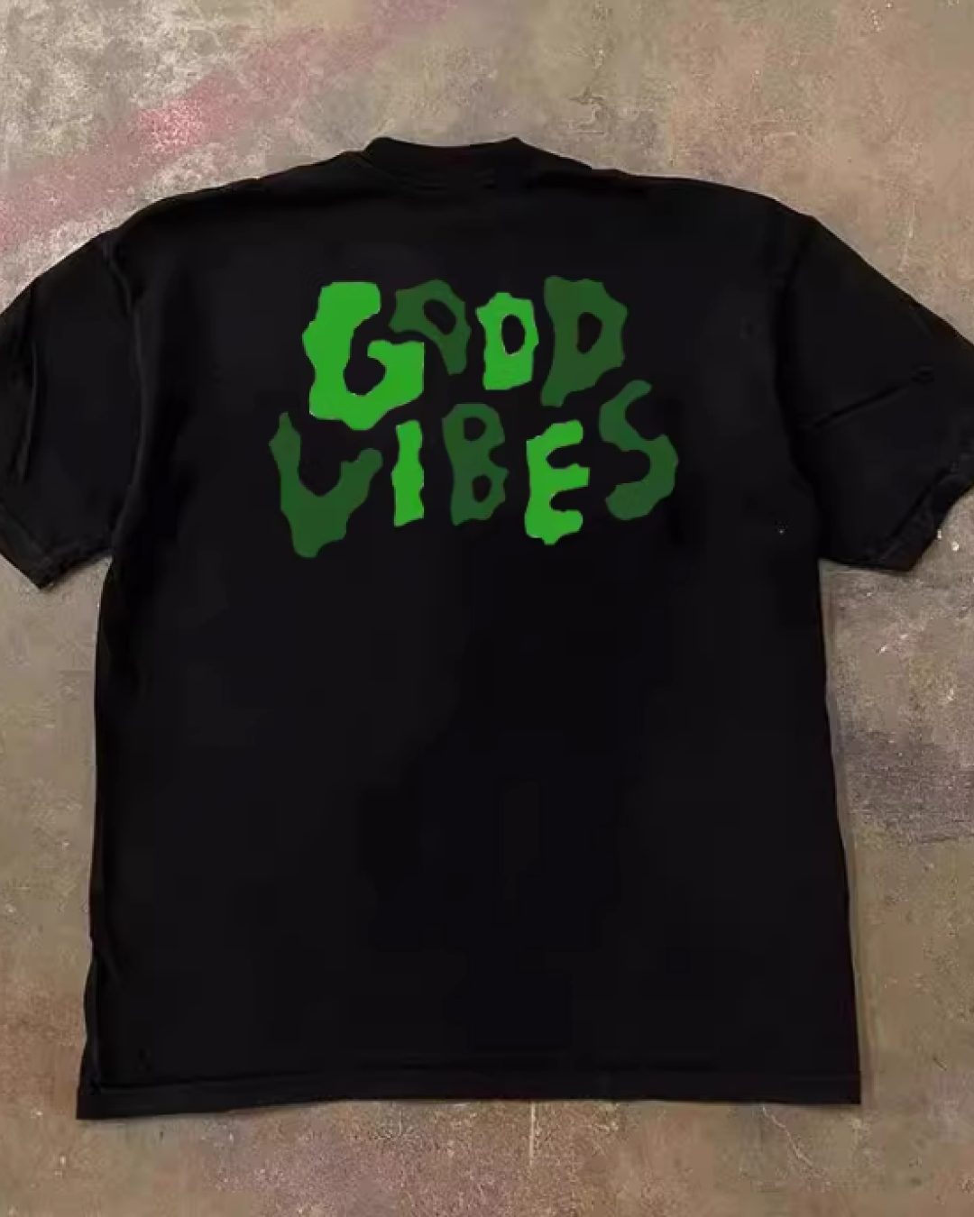 半袖デザインTシャツ（グッド・バイブス）E01122