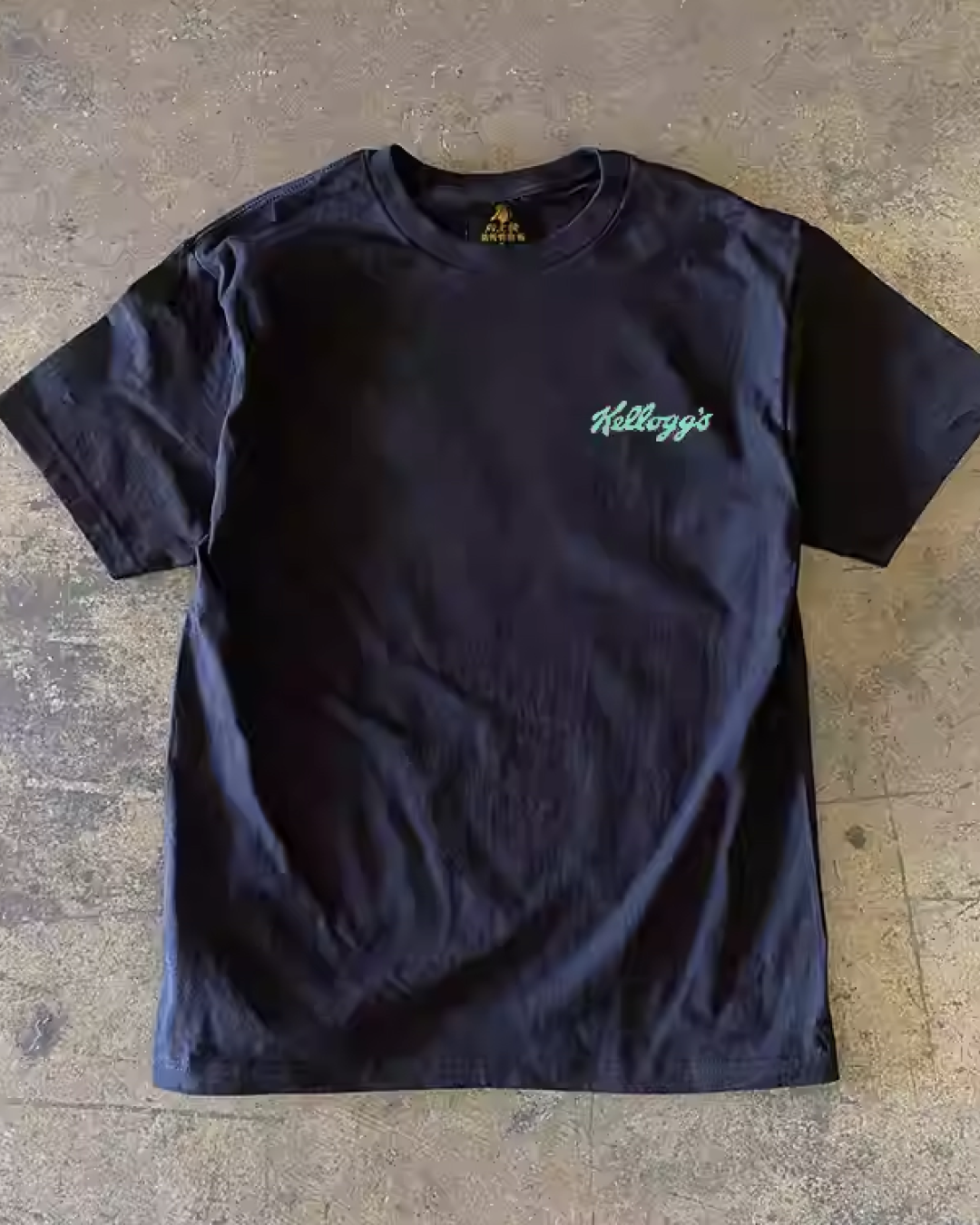 ワンポイント 英字 Tシャツ E0056